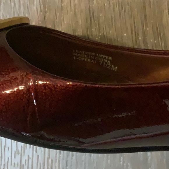 Brand New Franco Sarto Size 7.5 Burgundy Flat Shoes - Picture 4 of 4